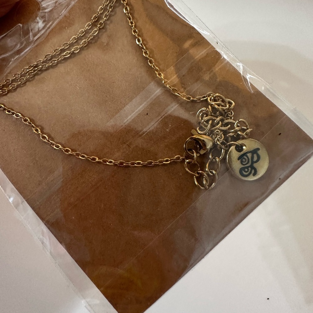 PLUNDER Bundle Of 3 Goldtone Earrings, Necklace and Bracelet Casual Jewelries - Picture 6 of 6